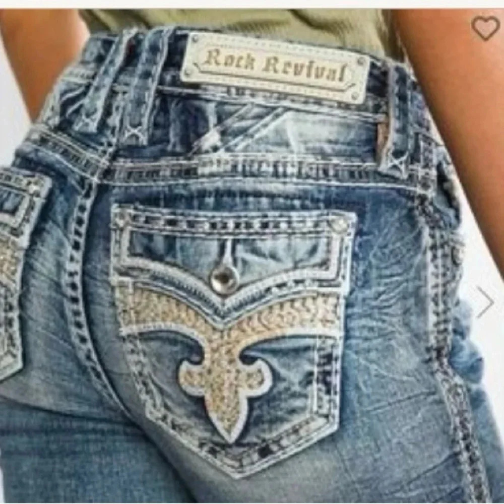 ROCK REVIVAL NWT Barbila Straight Embellished Jeans